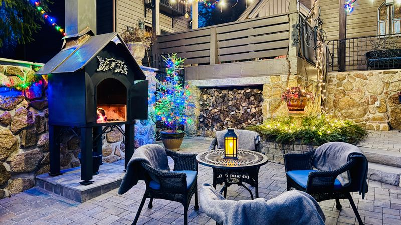 Old-World Romance: The Timber-Frame Cabins at Shadow Mountain Escape Old-World Romance: The Timber-Frame Cabins at Shadow Mountain Escape