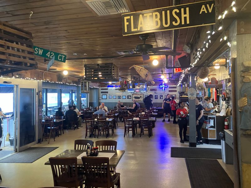 Rustic Inn Crabhouse – Dania Beach