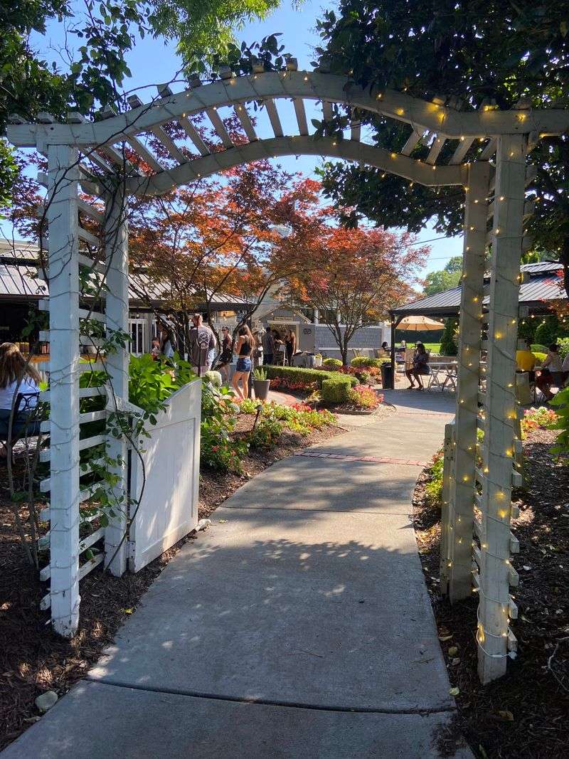 Outdoor Waiting Area Transforms Delays Into Fun