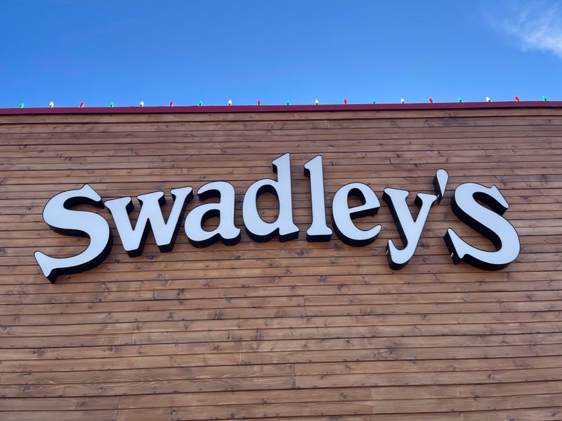 A Western Avenue Location That's Easy to Find