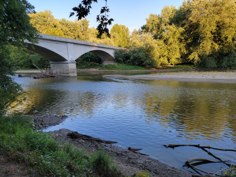 The Beautiful Wabash River and Paradise Spring Historical Park