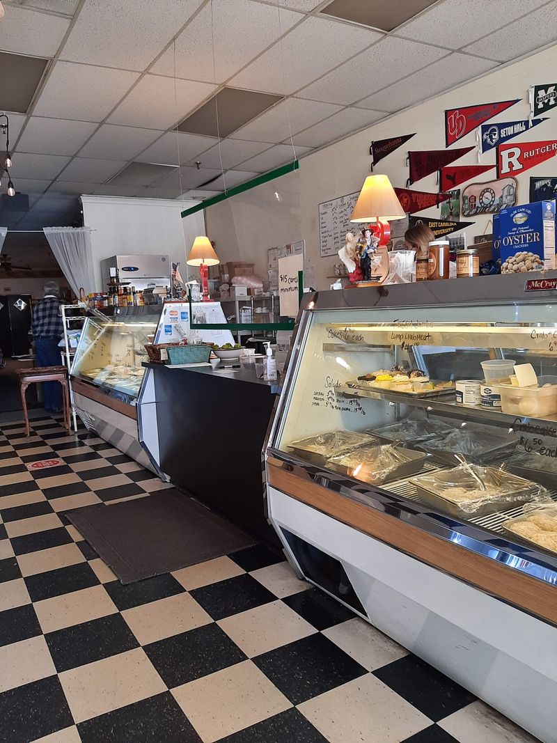 A Fish Market Where You Can Shop For Dinner