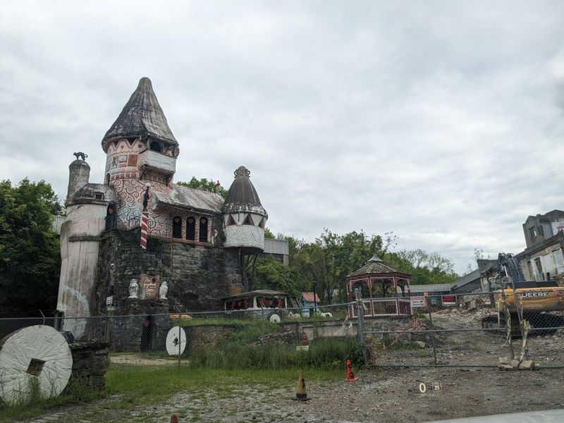 The Gingerbread Castle, 36 Gingerbread Castle Rd, Hamburg, NJ 07419