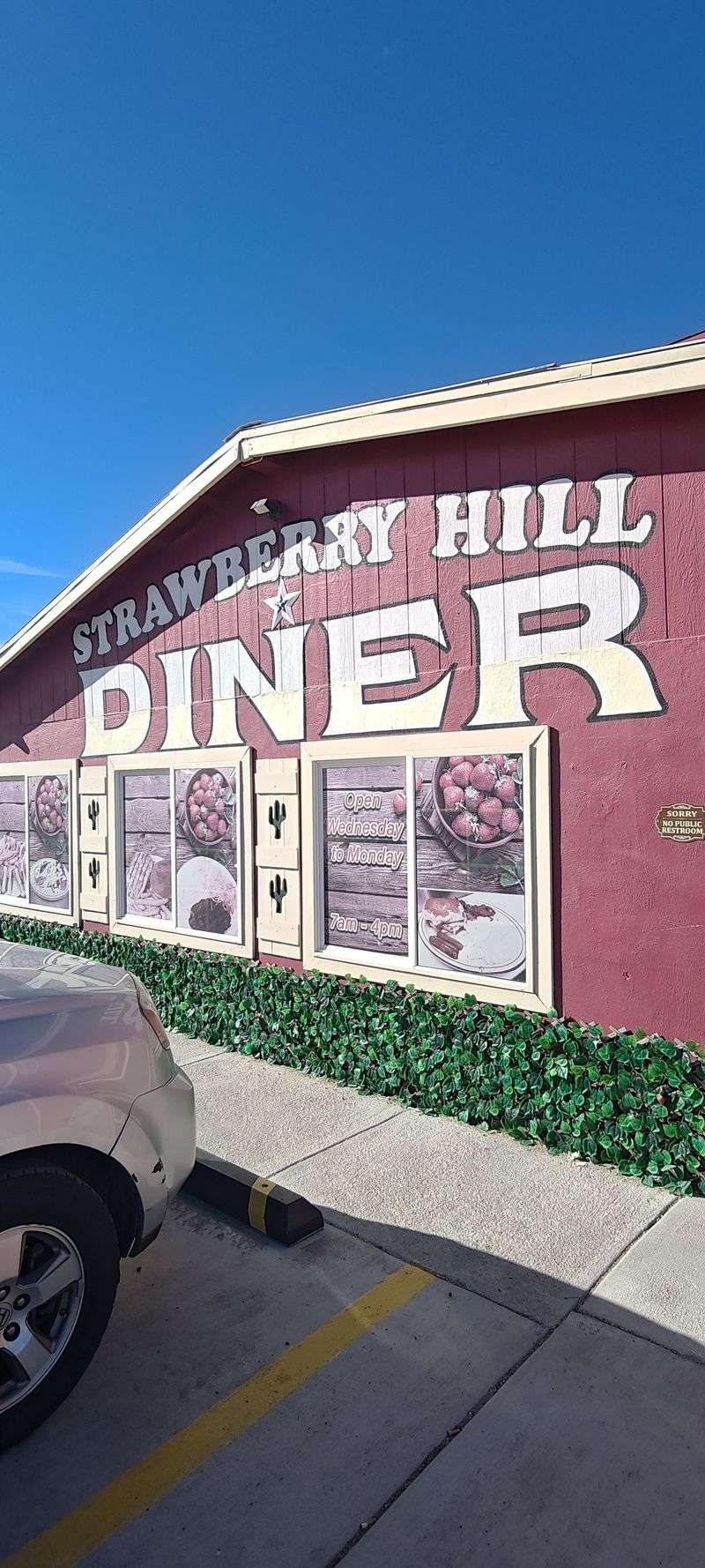 Strawberry Hill Diner