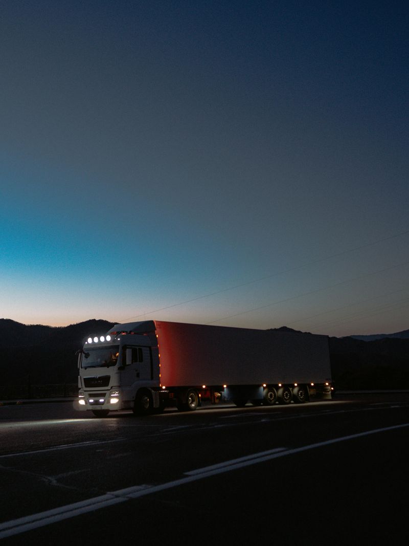 Truckers Who Refuse To Park Here Overnight