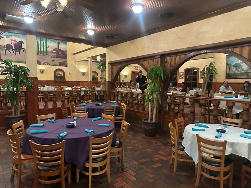 Joe T. Garcia's, Texas