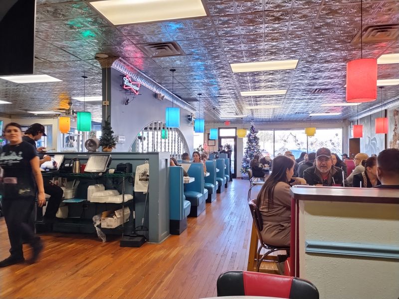 Charlie's Bakery & Cafe