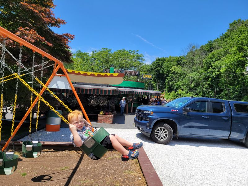 The Swing Set That Seals the Family-Friendly Deal