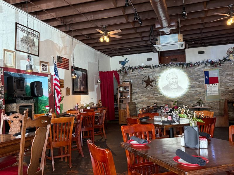 Sam’s Table Restaurant And Gray Horse Tavern