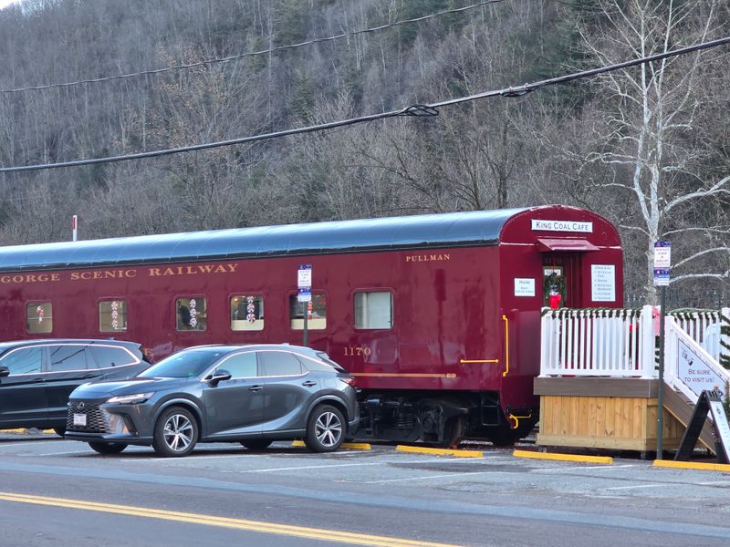 Red Robin Cafe, Jim Thorpe
