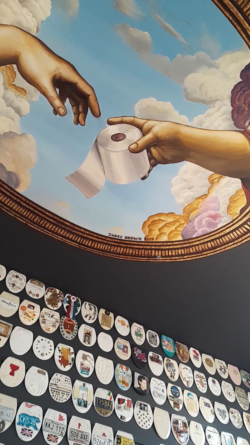 Barney Smith's Toilet Seat Art Museum - The Colony