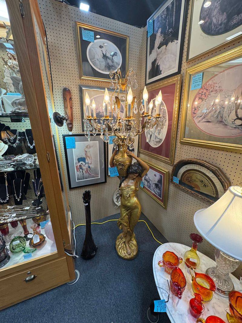 Vendor Booths Packed With Personality