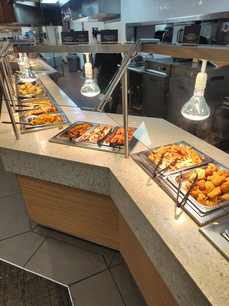 The Comfort Food Classics That Anchor Every Visit