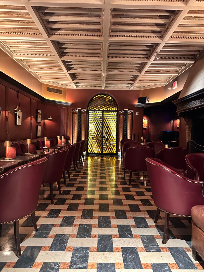 Location Along Prestigious Turtle Creek