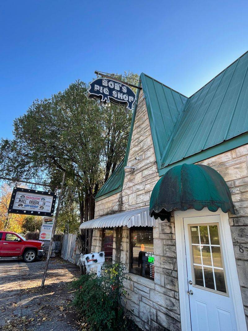 Bob's Pig Shop