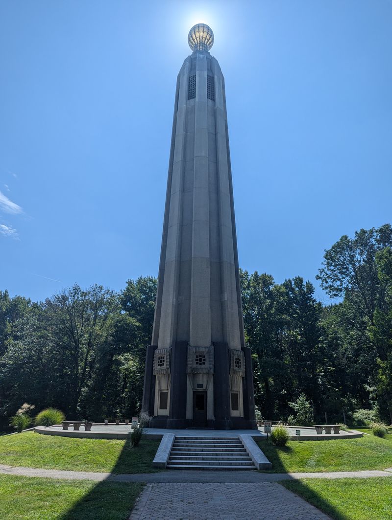 The World's Largest Light Bulb, 37 Christie St, Edison, NJ 08820