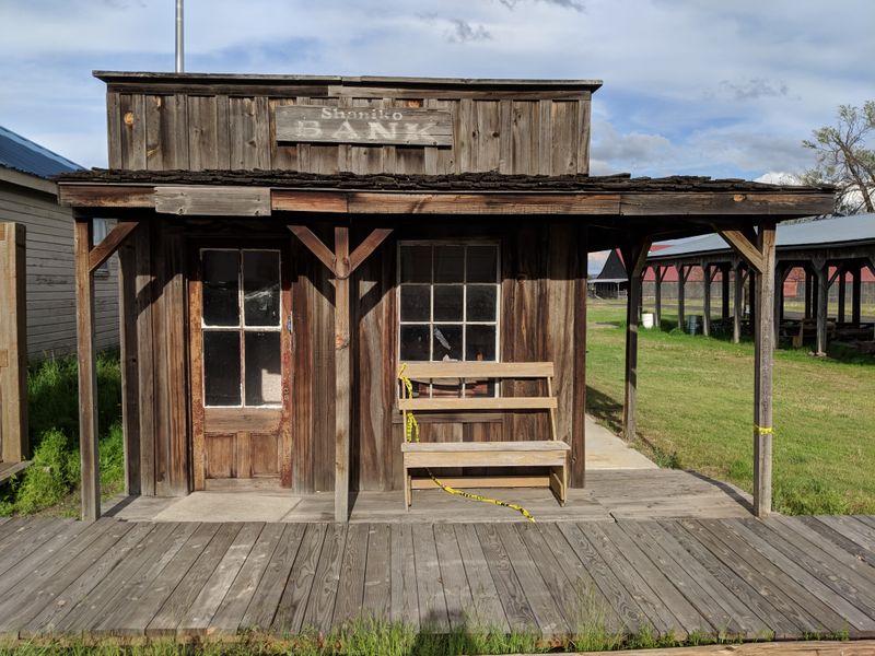 Accessible Ghostly Ruins Invite Exploration