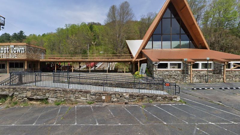 A Mountaintop Park Built Where Few Could Reach It