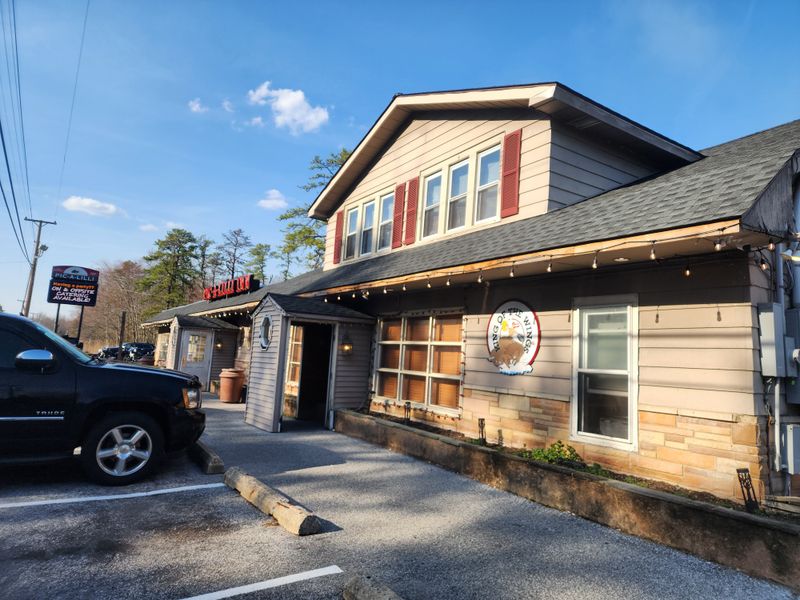 All-You-Can-Eat Wing Wednesdays That Won't Break the Bank