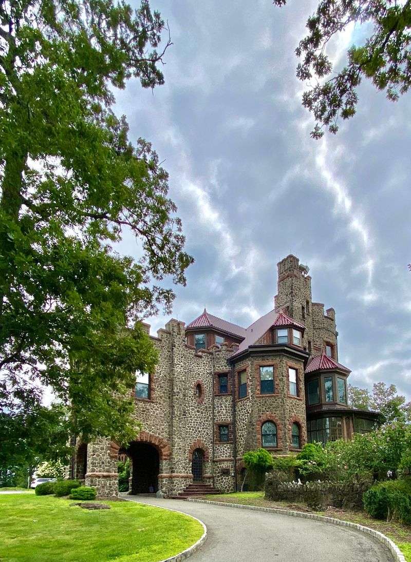 A Medieval Masterpiece Built by a Textile Tycoon