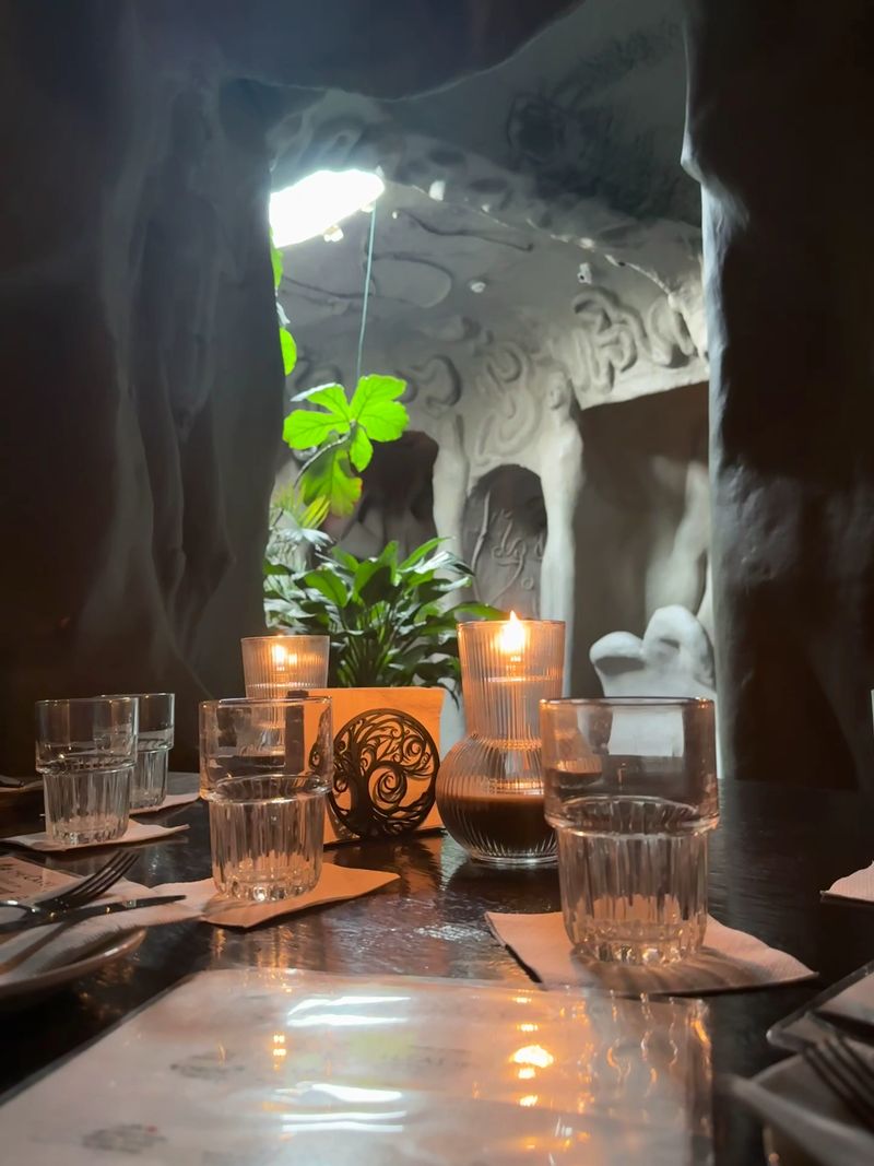 A Cave-Themed Wonderland That Transports You to Another World