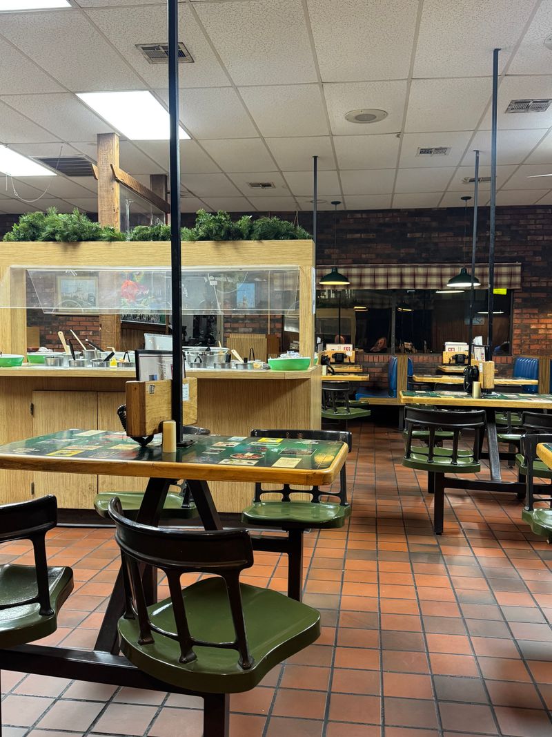 A Vintage Vibe That Feels Like Stepping Back in Time