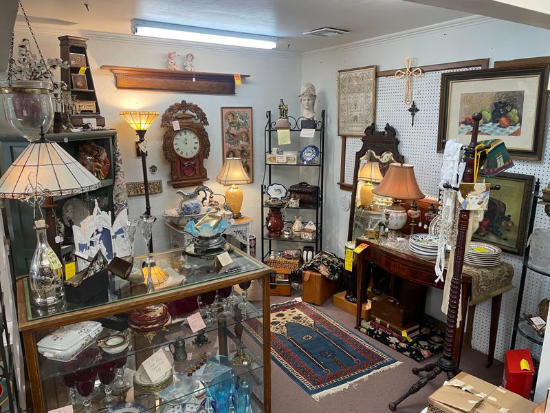 A Sprawling Layout That Keeps Going and Going