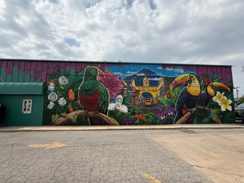A Guatemalan Heart in the Plaza District