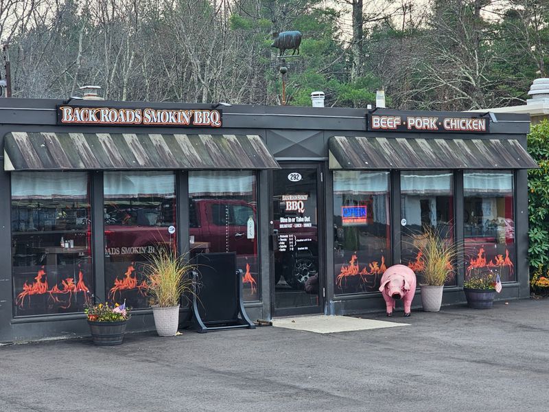 Backroads Smokin’ BBQ In Ellington