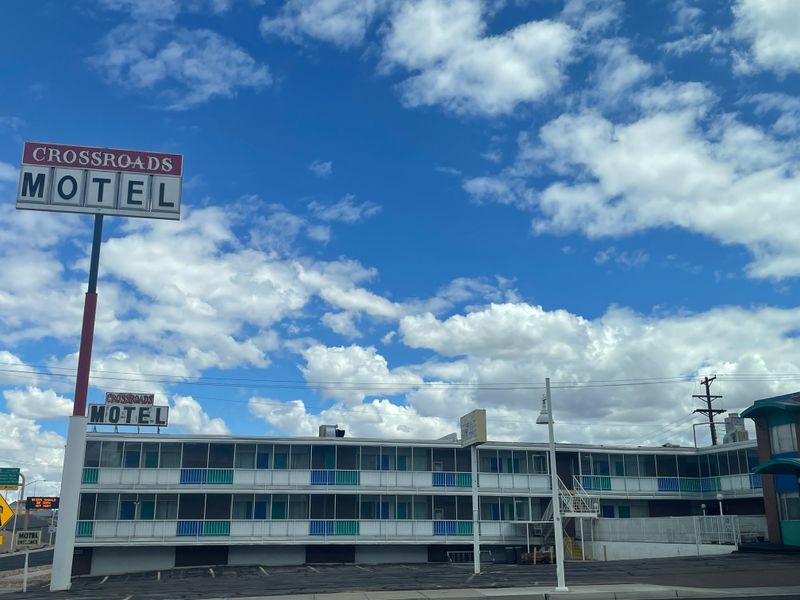 Crossroads Motel