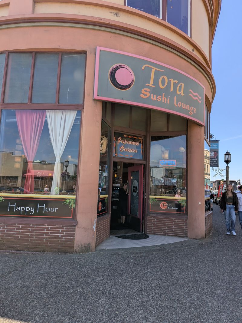 Tora Sushi Lounge (Seaside)