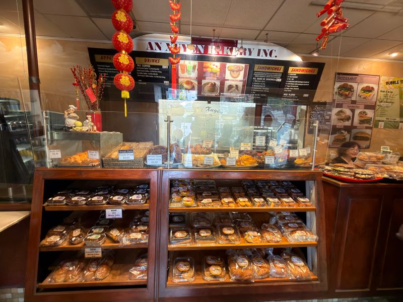 An Xuyen Bakery
