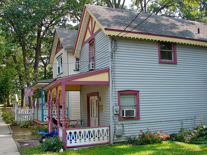 Convenient Location Between Philadelphia and the Shore