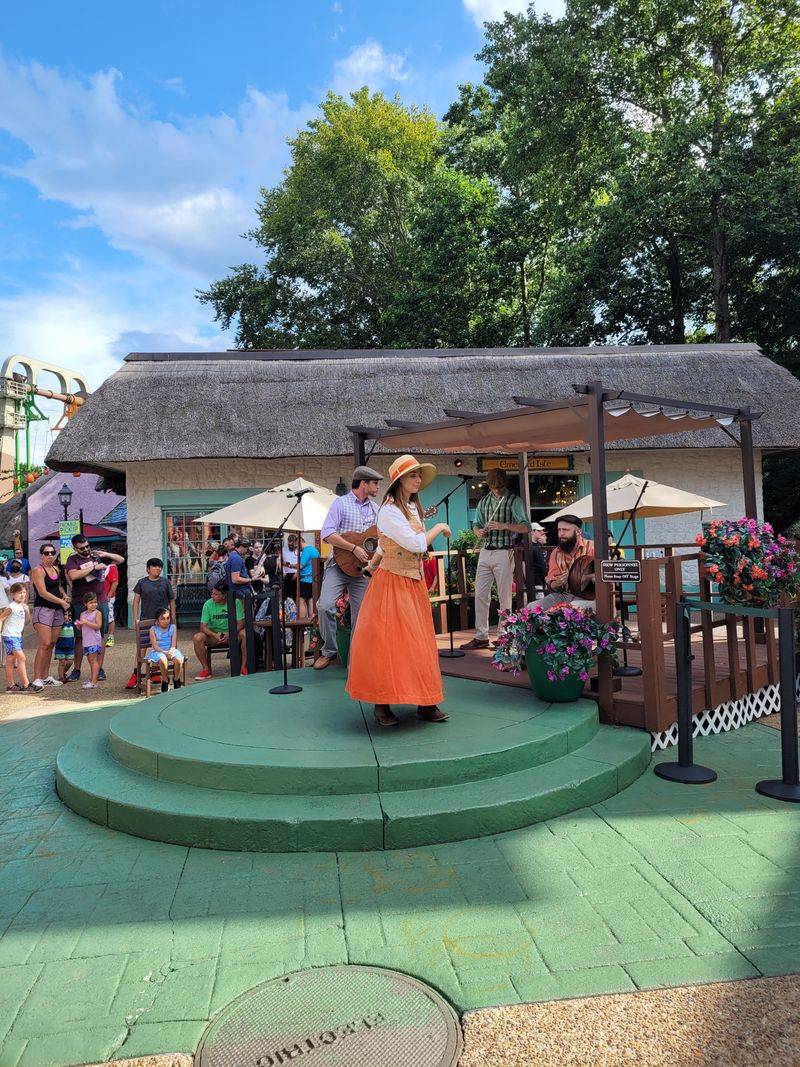 Live Entertainment And Shows Provide Quality Production Value