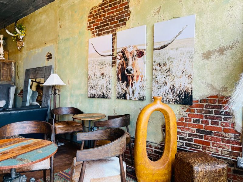 The Dirty Laundry Saloon, Oklahoma