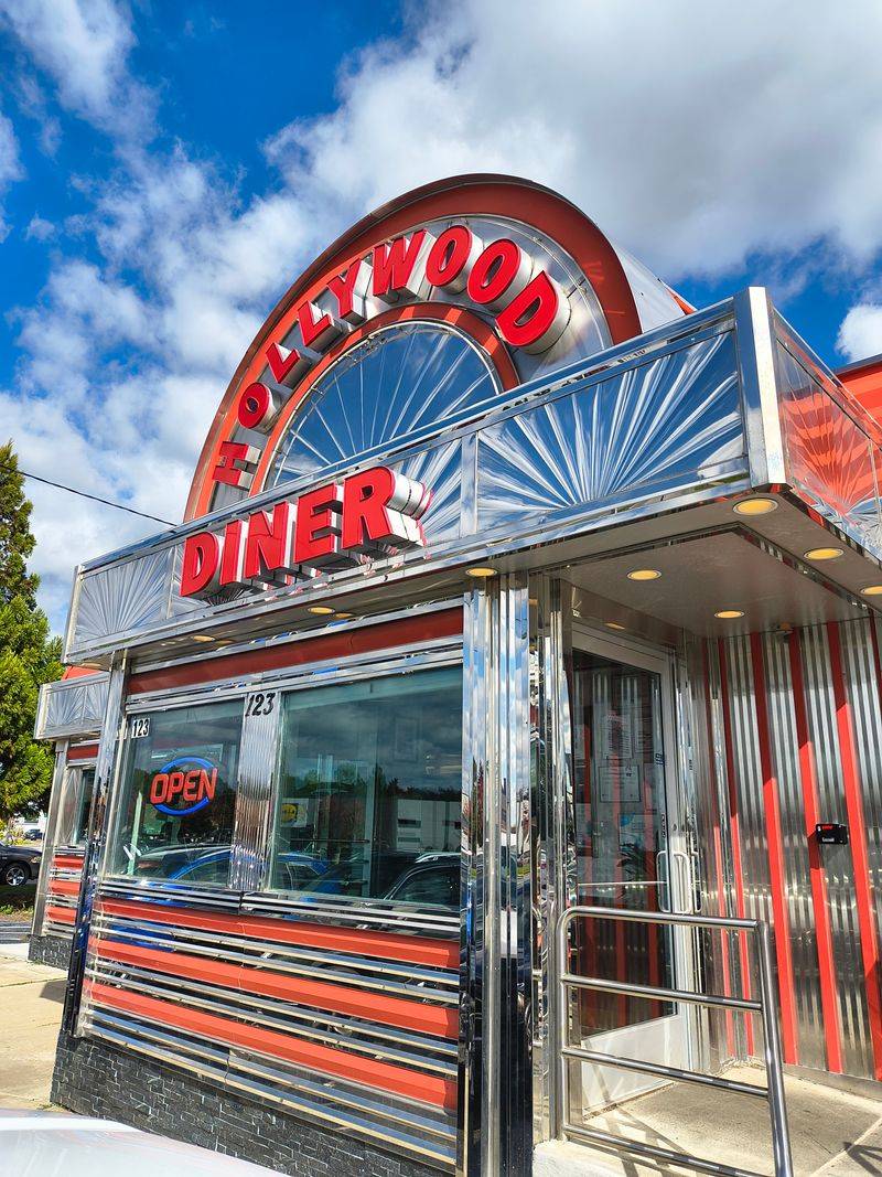 Dover Hollywood Diner