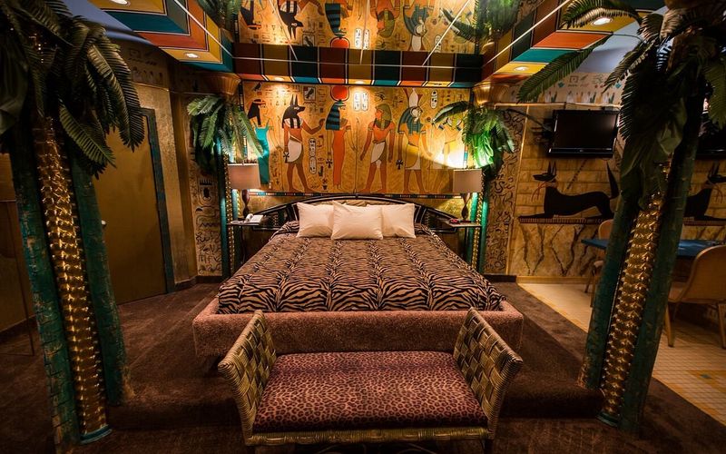 Complimentary Perks That Sweeten the Deal