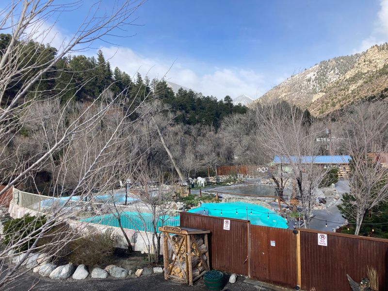 Cottonwood Creekside Tubs Near Buena Vista