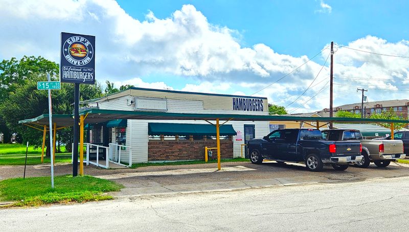 Cupp's Drive Inn, Texas
