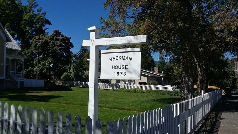 Beekman House Victorian Christmas Tours
