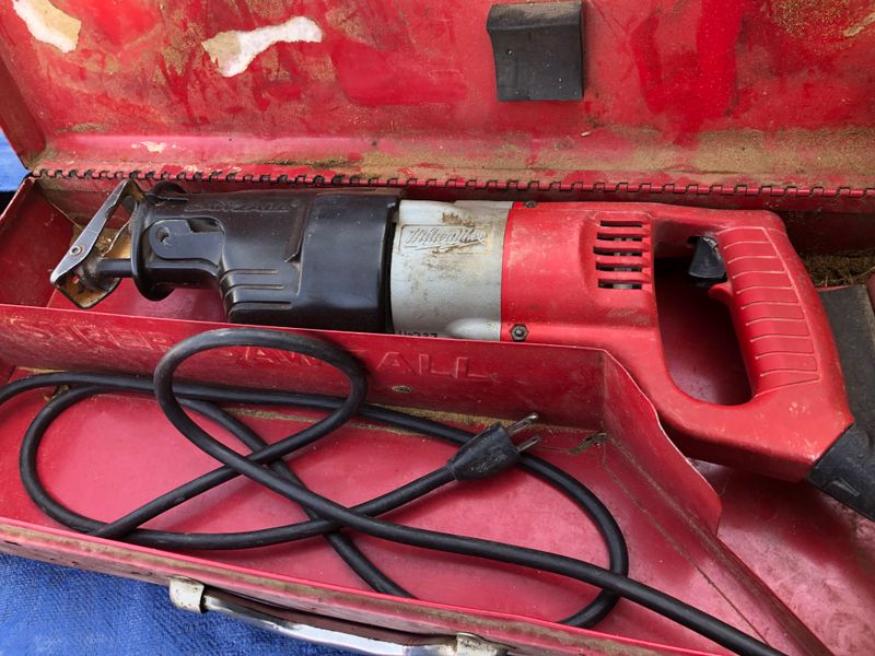 Tools and Hardware Heaven for DIY Fans