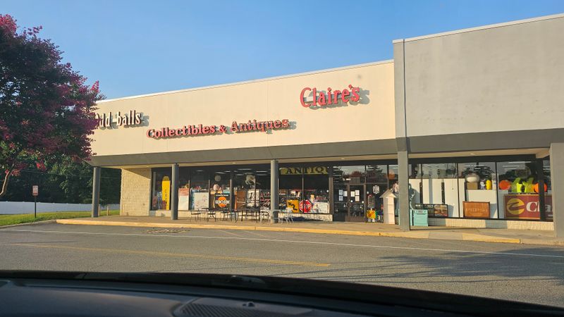 Richmond Flea Market at Broad Street