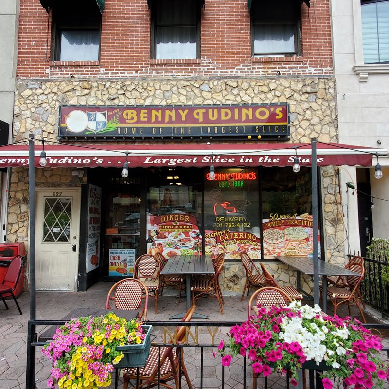 Prime Location on Washington Street