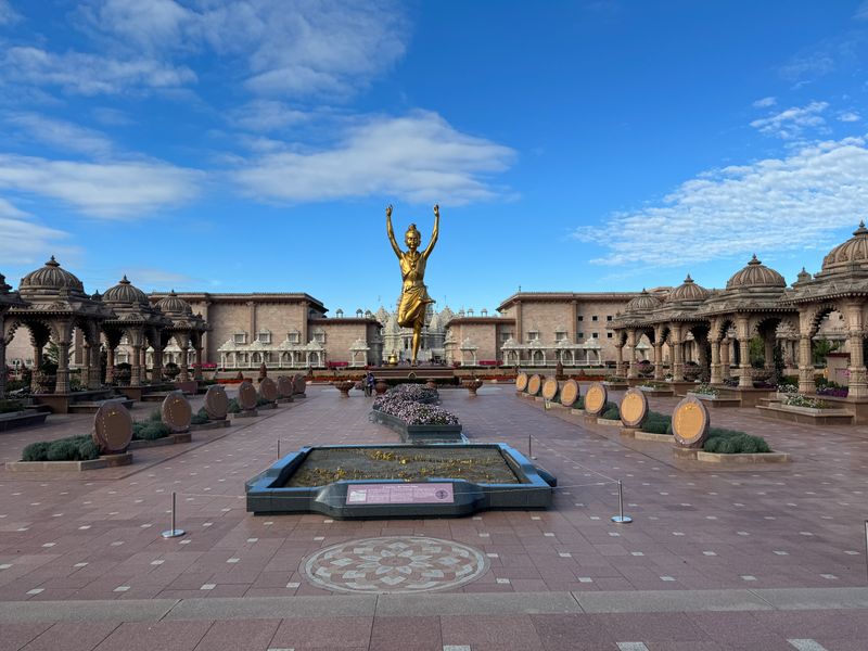 Completely Free Admission with Thoughtful Reservation System