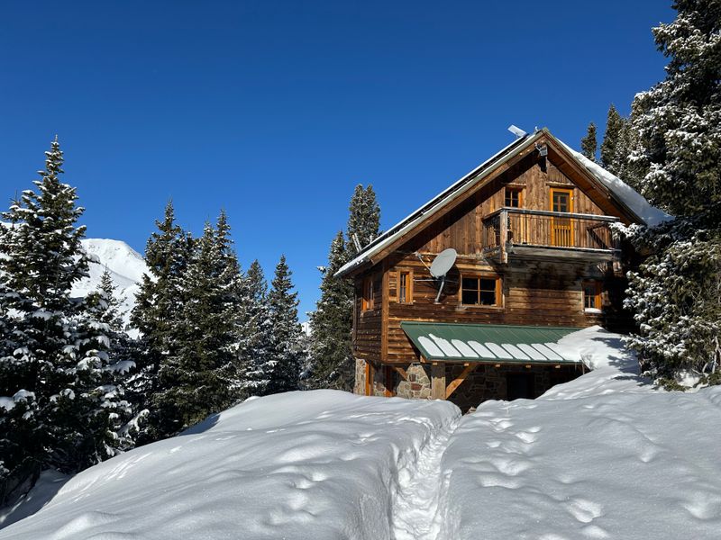 Cabins Built For Deep Winter