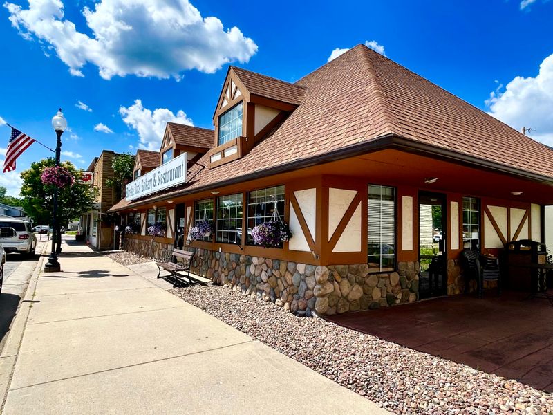 The Norske Nook, Osseo