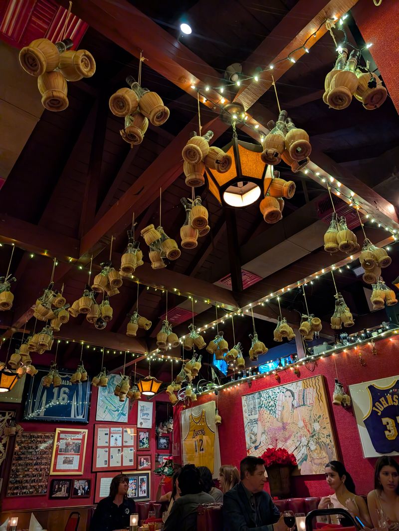 A Room That Refuses To Chase Trends