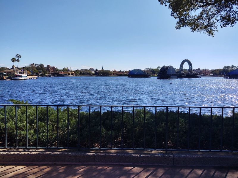 How Hurricanes Change Water Levels Around Bay Lake