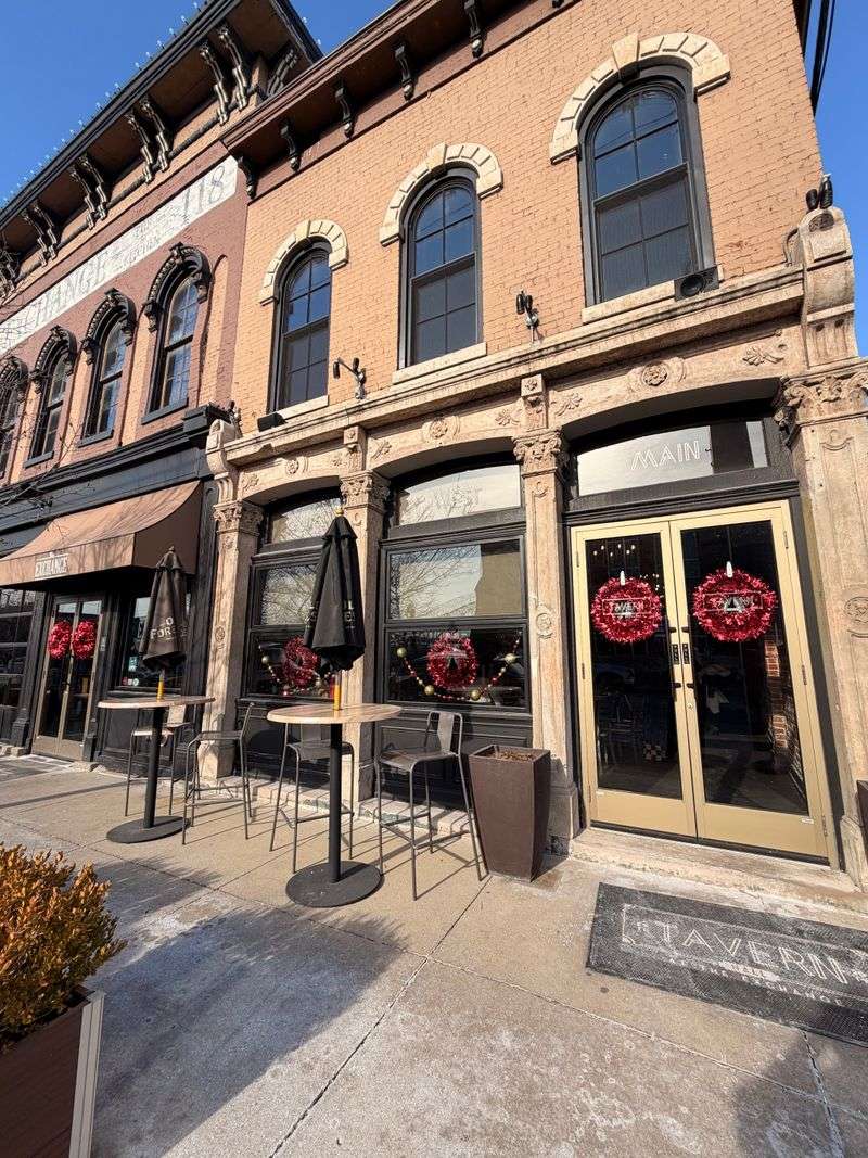 A Central Gathering Spot In Historic New Albany