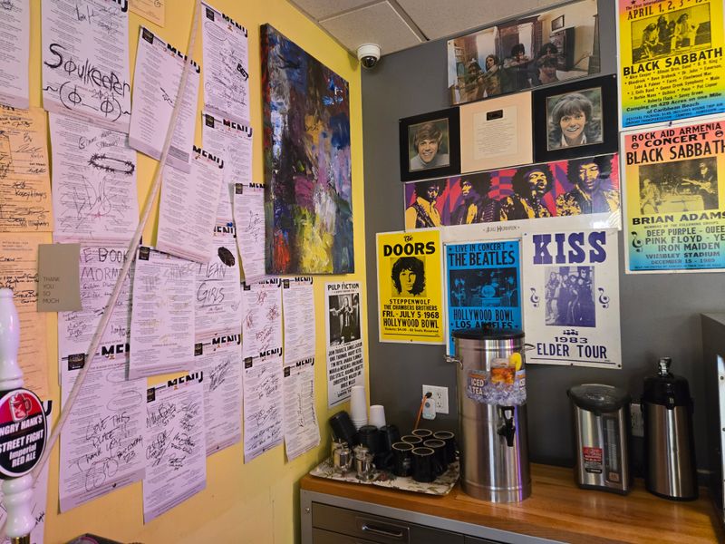 How The Menu Keeps Things Focused